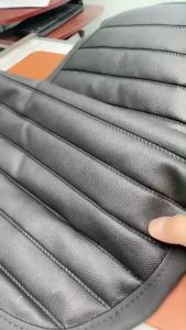 Da yên xe Vespa cao cấp kiểu da bánh mì viền trắng