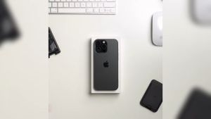 [BUY 1 GET 2] Case iPhone 16 Pro Max Plus Spigen Liquid Air Matte Black + Tempered Glass Tray Spigen EZ Fit Clear