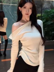 Pure Desire Long Sleeve Short T-Shirt Womens Spring Autumn New Style Slim Fit Asymmetrical Shoulder Unique Small Top