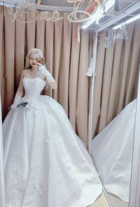 Váy cưới cúp tiệc đi bàn 2 trong 1 giá sale sốc