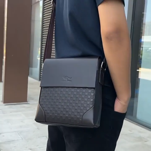 Túi Đeo Vai Nam Dáng Vuông Kẻ Caro Phong Cách Hàn Quốc Công Sở Chất LIệu Da PU Cao Cấp T082