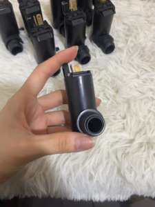 COMBO 2 mô tơ bơm nước rửa kính loại phổ thông dùng cho mọi loại xe