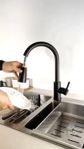 Keran Air Dapur Hot & Cold Kitchen Faucet Keran Angsa Wastafel Flexible Hitam