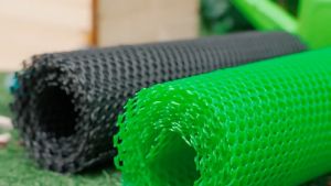 0.9x30เมตร ตาข่ายพลาสติก PVC รูตาข่ายกว้าง 3mm/6mm/8mm/12mm/18mm/25mm ตาข่ายล้อม ตาข่ายรั้วพลาสติกพีวีซี ตาข่ายรังผึ้ง