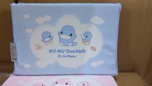 KU.KU Duckbill gối cao su chống ngạt thoáng khí cho bé kèm thêm 1 vỏ gối thay thế 30x44x3cm ku2025
