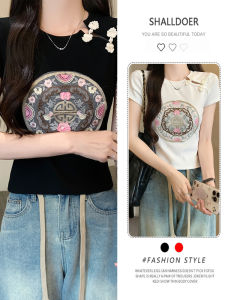 Shalldoer | เสื้อยืดแขนสั้นผู้หญิงสไตล์จีนใหม่ปักลายหนัก ทรงเข้ารูป แฟชั่นฤดูร้อน เสื้อผ้าทำงานสไตล์เกาหลี แขนสั้น ปกตัว
