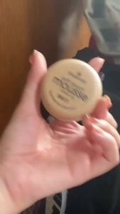 Chính hãng Đức Phấn tươi ESSENCE SOFT TOUCH MOUSSE MakeUp tone 04 che phủ mỏng mịn cho da kiềm dầu không bị xuống tone MÂU MỚI