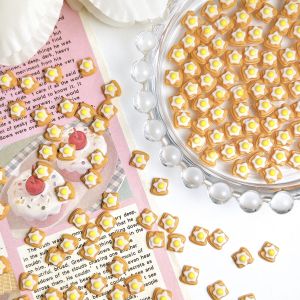 50PCS น่ารักจําลองทอดไข่ขนมปังเรซิ่นเล็บ Charms Luminous Creative Toast ตกแต่งเล็บ DIY Hairpin เล็บอะไหล่