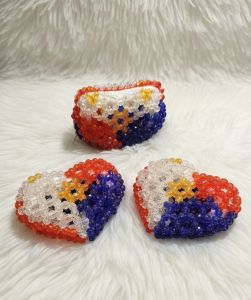 KEYCHAIN & WALLETPIASTIC BEADS