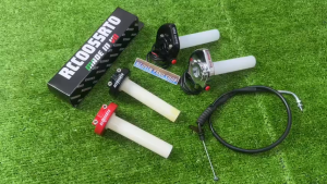 Cùm ga tăng tốc UMA racing RCCOSSRTO gắn cho xe máy