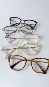 Groovy Eyewear - Kacamata Nieva Cat Eye Minus Bluecromic Antiradiasi Titanium