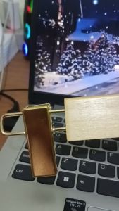 Hanger Gantungan Baju Jepitan Kayu Natural Gold Series 262 Celana (1 Pcs)