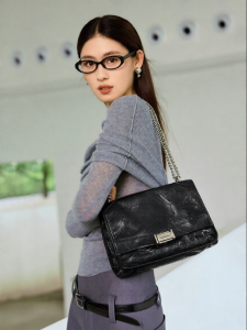 VALUNCICA EUROPHAM | Black Large Capacity Messenger Bag