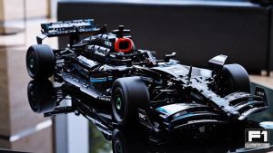 Mercedes AMG F1 1642pcs Building Blocks Car 1:8 Compatible Sports Car Technic Set Model Toys For Boys Kids Men Mainan Budak Lelaki Compatible with RC Car Favorite Holiday Gifts Super Car Assembly Kereta Brick For Boy