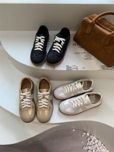 Gold Color Korean Style Womens Deqin Shoes Versatile Agan Flat Bottom Casual Sports Shoes Retro White Sneakers for Daily Wear