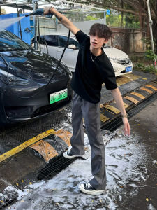 เสื้อยืดแขนสั้นคอตตอนคอกลมสำหรับผู้ชาย ทรงหลวม ทรงปกติ ระบายอากาศได้ดี ทรงปกติ ฤดูร้อน แขนสั้น ลำลอง สีพื้น