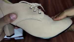 Sepatu Boots High Heels Wanita Hak 7cm: Pilihan Ideal untuk Acara Formal & Kantor