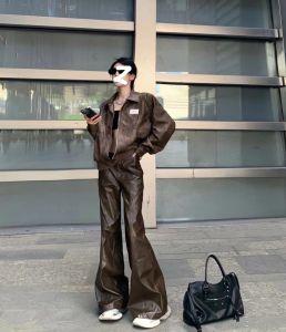 กางเกงลำลองผู้หญิงเอวต่ำ ทรงหลวม ขากว้าง ยาวถึงพื้น กางเกงหนัง PU สีน้ำตาล ทรงหลวม กางเกงขายาวสุดเท่