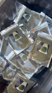 ผงแตกตัว ดาวกระจาย ใช้กระตุ้นเหยื่อแตกตัว เรียกความสนใจปลา รวมฝูง