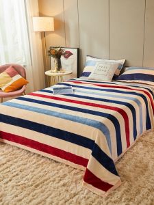 Single Piece Milk Coral Fleece Bed Single Office Nap Air Conditioned Blanket Warm Modern Simple Style Winter Season Cover