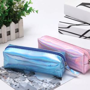 กระเป๋าซิปใส่ดินสอ มีให้เลือก2แบบ แบบกลิตเตอร์ / ลายพราง / ลายม้า มีให้เลือกหลายสี หลายลาย