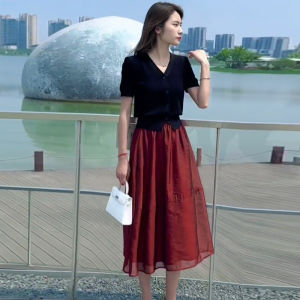 Short Sleeve Ice Silk Knitted Cardigan Skirt Set Womens Summer New Style High Fashion Fairy Tale Skirt Two Piece Set