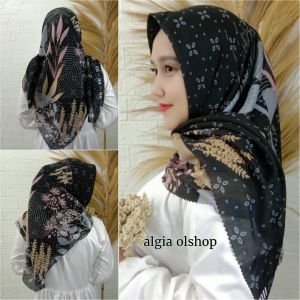 Hijab Segi empat motif terbaru//Kerudung Segi4 motif bunga inji black