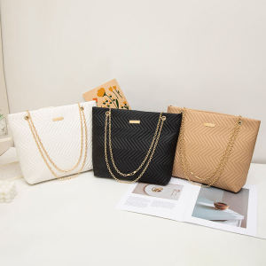 2024 New Wave Embroidered Iron Piece Slant Cross Shoulder Tote Bag Large Capacity Casual Shopping Bags Fashion Element Soft Surface