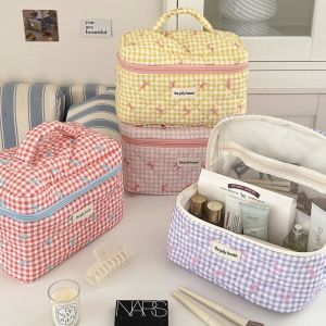 Large Capacity Plaid Cosmetic Bag Portable Womens Toiletry Bag Convenient Makeup And Skin Care Storage Organizer Cotton Box Shape