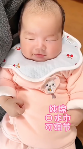 Yếm Sơ Sinh Đa Năng – Uống Sữa Chống Dãi Mềm Mịn Mới Nhất 2025