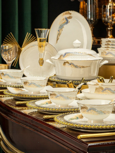 JINGDITAOCI | Luxurious Aesthetic Ceramic Tableware Set For Housewarming Gift
