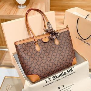 Hong Kong Brand Large Capacity Genuine Leather Tote Bag Womens Fashion Commuter Bag Single Shoulder Bag Winter New Arrival