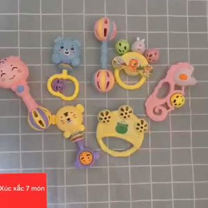 Bộ đồ chơi Xúc Xắc 7 món cho bé hình thú phát triển phản xạ cho bé từ 0-12 tháng tuổi.