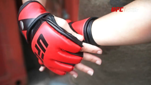 UFC MMA Contender Fitness Gloves - 5oz