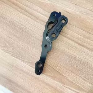 [Hàng mới về ] Pát trước SH 350i Size đĩa 267mm heo 4 pis trái.Bằng nhôm CNC nguyên khối màu anot sáng bóng.2 màu nhé Ae!!!