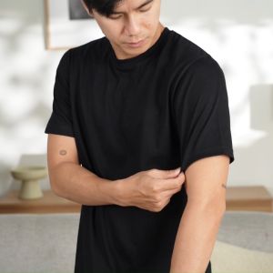 ALZURA - Kaos Polos Pria Lengan Pendek - Mens Short Sleeves T-Shirt Cotton 24s Black Saku