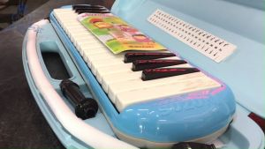 Melodion Suzuki Study 32 เมโลเดียน 32คีย์ พร้อมกล่อง สีฟ้า