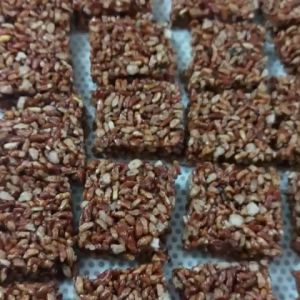 Gạo lứt rong biển hạt chay mặn dạng thanh 500g