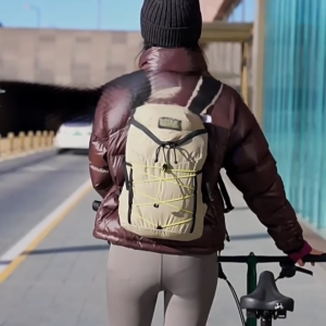15L womens backpack suitable for city travel and outdoor cycling.