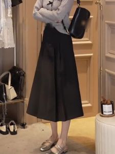 กระโปรงจีบเอวสูงยาวปานกลางสไตล์ฝรั่งเศสย้อนยุคสำหรับผู้หญิงในช่วงฤดูใบไม้ผลิ 2024 กระโปรงทรงเอทรงเอ