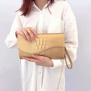 Ví cầm tay nữ sang trọng Clutch nữ dự tiệc quý phái