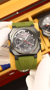 SKMEI นาฬิกาข้อมือผู้ชายนาฬิกาแฟชั่นดิจิตอลอเนกประสงค์กันน้ำ50เมตรนาฬิกาข้อมือไฟ LED กลางคืนนาฬิกาจับเวลาปฏิทินดีไซน์กีฬามีสไตล์2418