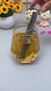 Stainless Steel Tea Infuser Creative Pipe Tea Diffuser: Easy Tea Separation for Home/Office/Travel