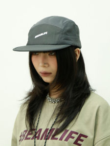 หมวกเบสบอลทรงสี่เหลี่ยมชายหาดสไตล์ฮิปฮอปสตรีทสไตล์อเมริกันแบบฤดูร้อน หมวกกันแดดแบบสวมหัวสำหรับผู้ชายและผู้หญิง