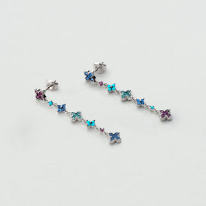 AGATHA | Happiness-inducing Design Earrings
