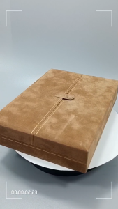 [ Woosilver ] Hộp Nhung Nâu Cổ Điển Si Nhật – Sang Trọng Đẹp Như Mới – H502