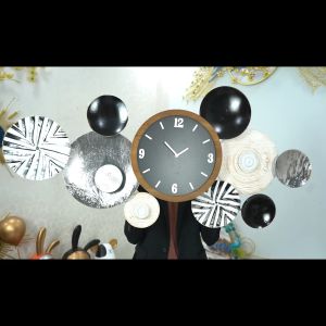 Đồng Hồ Treo Tường Trang Trí Decor Vintage Gỗ Mặt Đen To Kim Trôi - V25