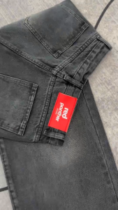 RED PANTHER กางเกงยีนส์ทรงขากระบอกใหญ่สีดำเทาแต่งเฟดขา ผ้าหนาไม่ยืด ความยาว40นิ้ว รุ่น 0016