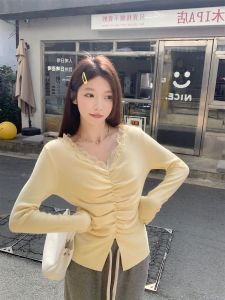 Lace Splicing V-neck Long Sleeve Knitted Sweater Womens Fashion Trend Autumn Winter New Design Sensation Pleated Base Top