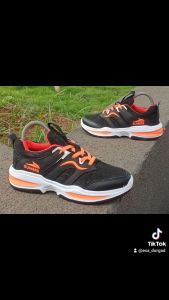 SEPATU PRIA KEREN SEPATU COWOK SEPATU SNEAKERS PRIA SEPATU HITAM ORANGE SEPATU SEKOLAH COWOK